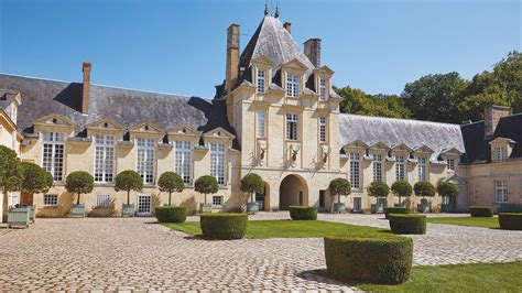 mini house de givenchy|hubert de Givenchy family.